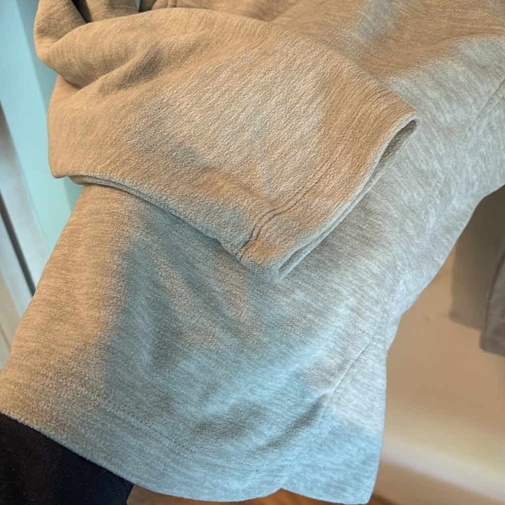 ⭐️Sweatshirt - Picture 4 of 5